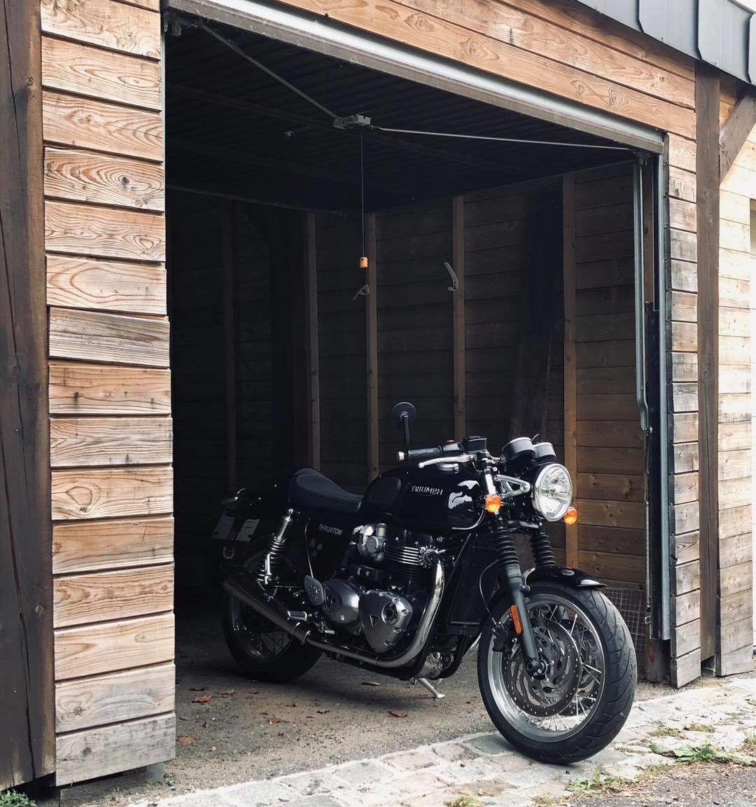 Garage Moto - Maison d'hôtes L'Eden